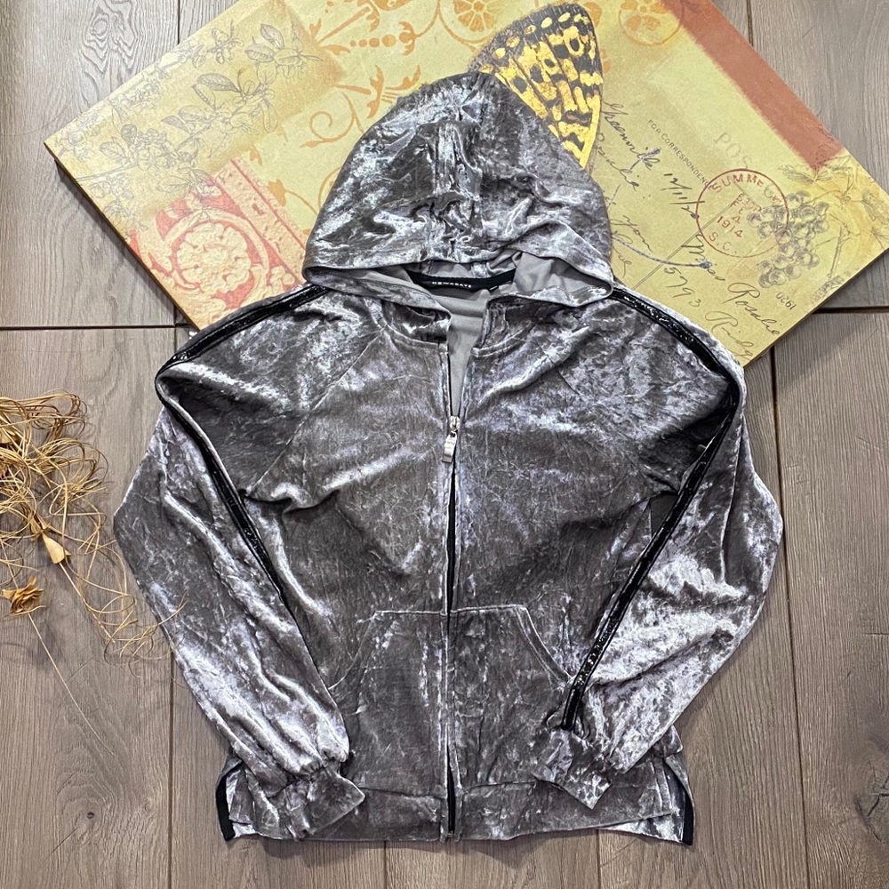 Women’s Zip Up Hoodie Jacket